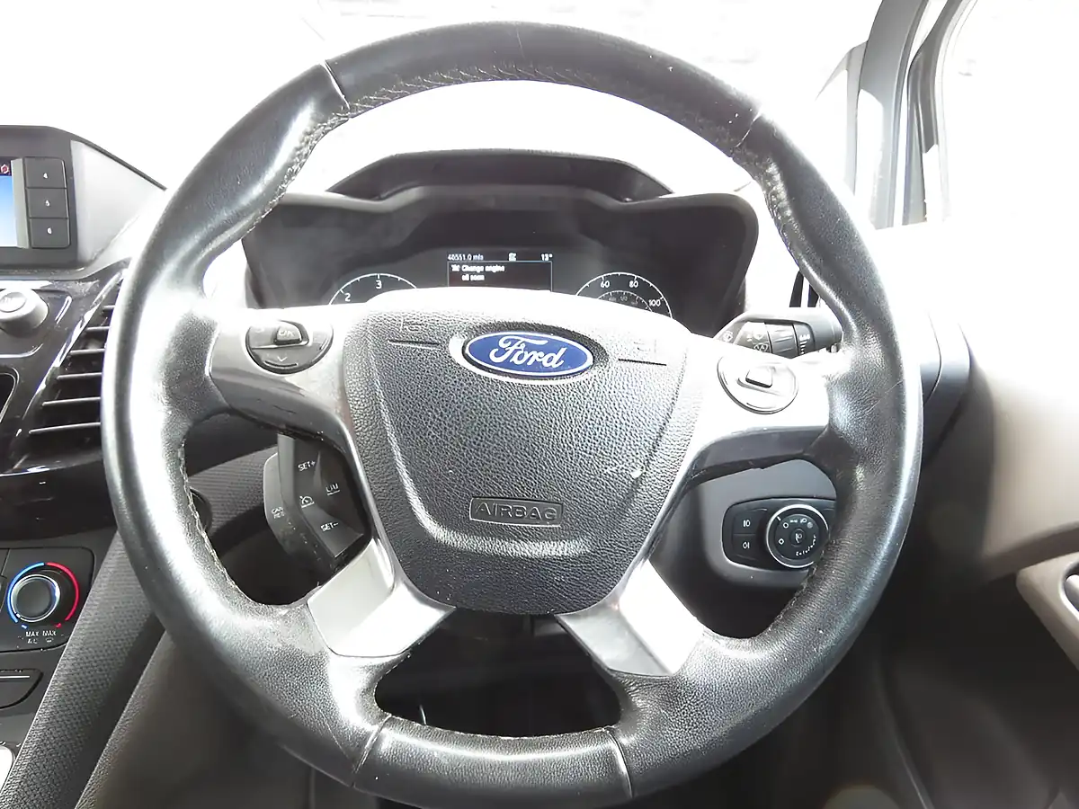 Used 2019 Ford Transit Connect 200 Limited White - Interior and Exterior details 19
