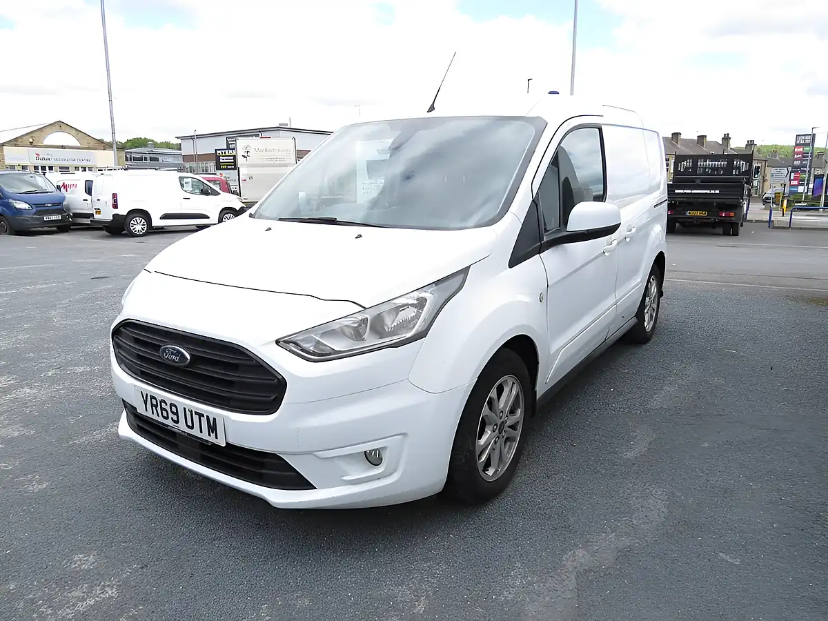 Used 2019 Ford Transit Connect 200 Limited White - Interior and Exterior details 4