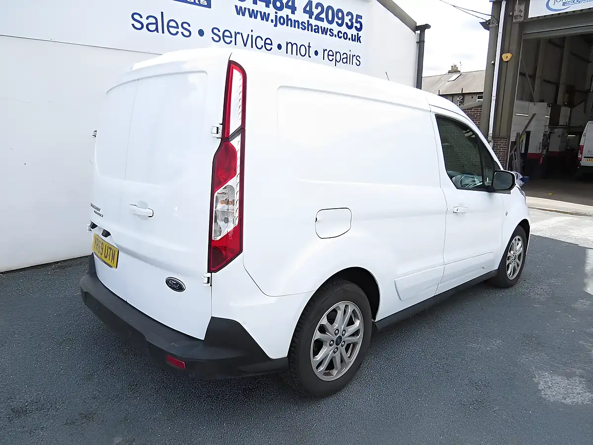 Used 2019 Ford Transit Connect 200 Limited White - Interior and Exterior details 9