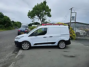 Used 2019 Ford Transit Connect 200 Swb White - Interior and Exterior details 5