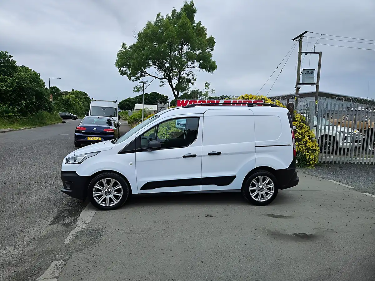 Used 2019 Ford Transit Connect 200 Swb White - Interior and Exterior details 5