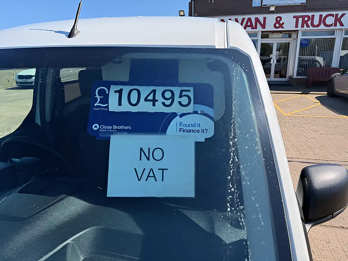 Used 2019 Ford Transit Connect 230 Leader White - Interior and Exterior details 13