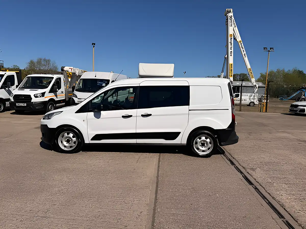 Used 2019 Ford Transit Connect 230 Leader White - Interior and Exterior details 9