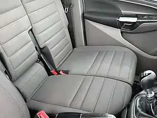 Used 2019 Ford Transit Connect 240 Limited Frozen White - Interior and Exterior details 14