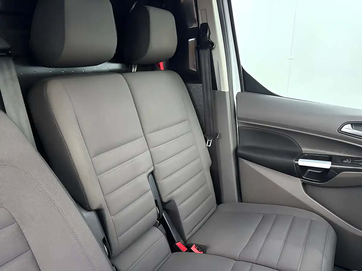 Used 2019 Ford Transit Connect 240 Limited Frozen White - Interior and Exterior details 15