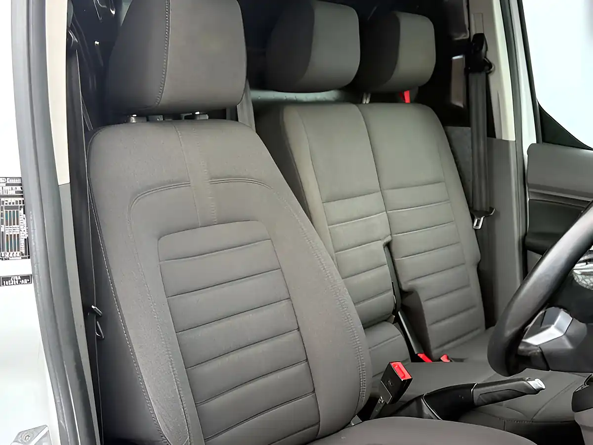 Used 2019 Ford Transit Connect 240 Limited Frozen White - Interior and Exterior details 19