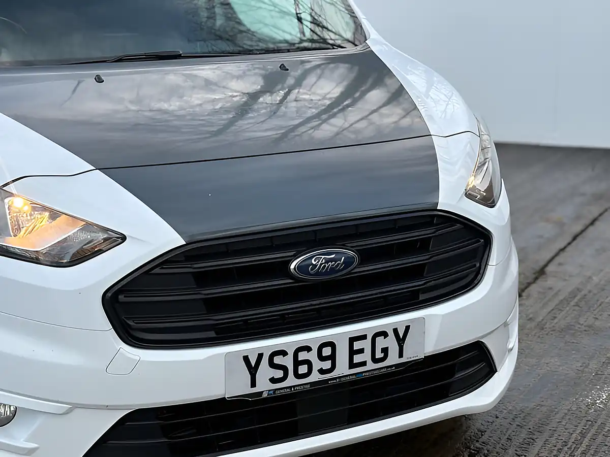 Used 2019 Ford Transit Connect 240 Limited Frozen White - Interior and Exterior details 2