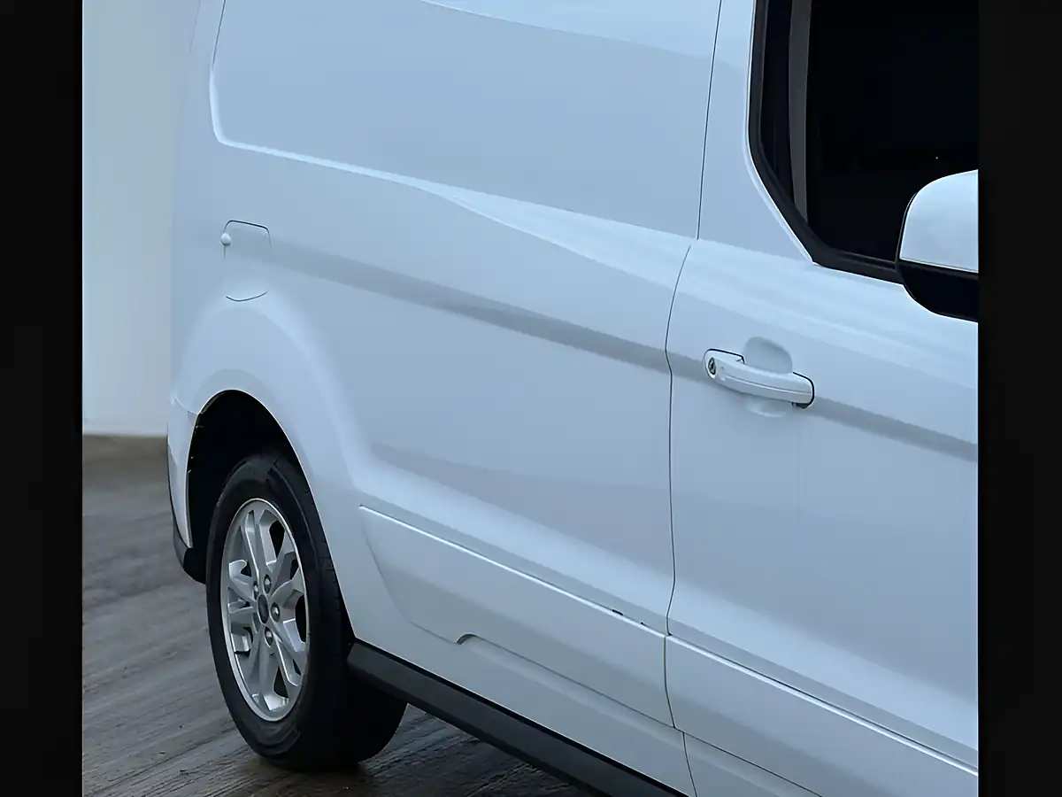 Used 2019 Ford Transit Connect 240 Limited Frozen White - Interior and Exterior details 4
