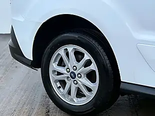 Used 2019 Ford Transit Connect 240 Limited Frozen White - Interior and Exterior details 5