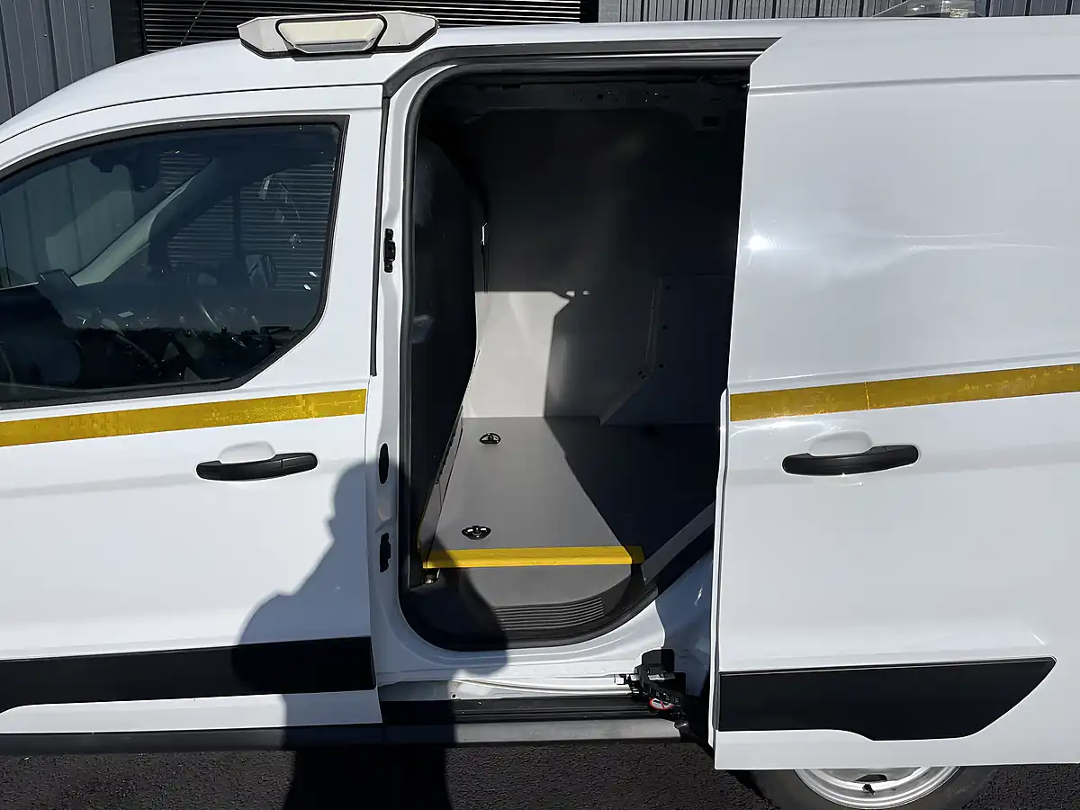 Used 2019 Ford Transit Connect Base Swb White - Interior and Exterior details 13