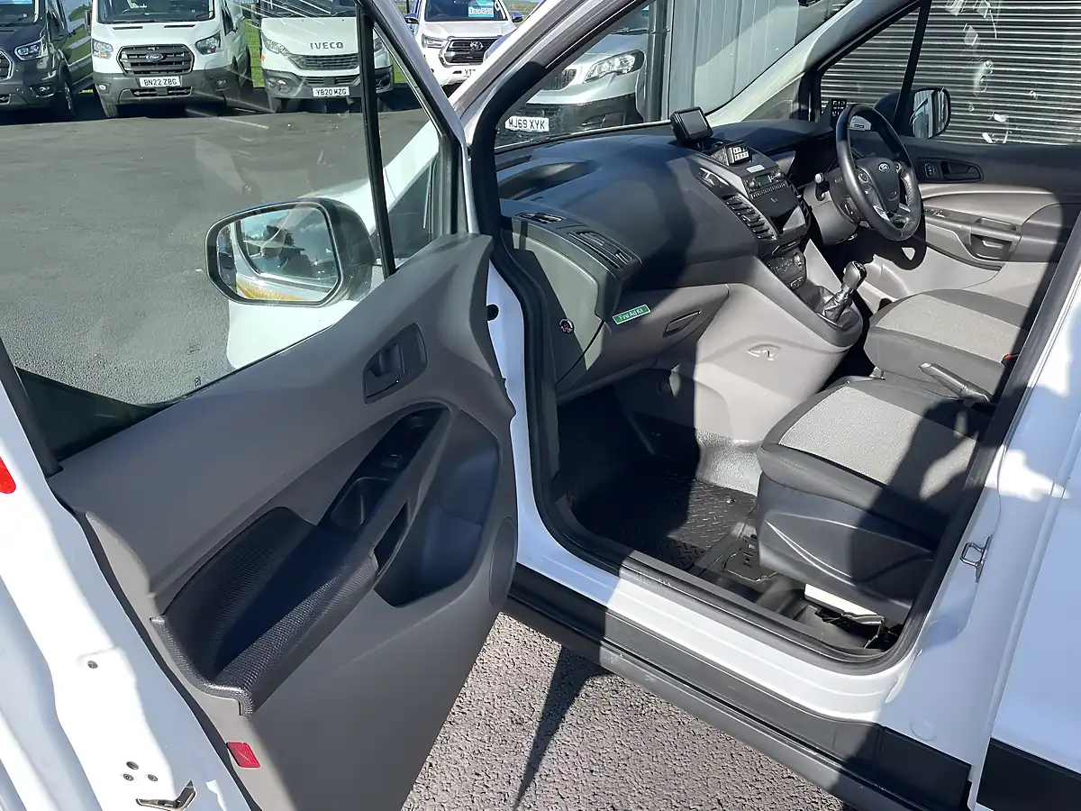 Used 2019 Ford Transit Connect Base Swb White - Interior and Exterior details 14