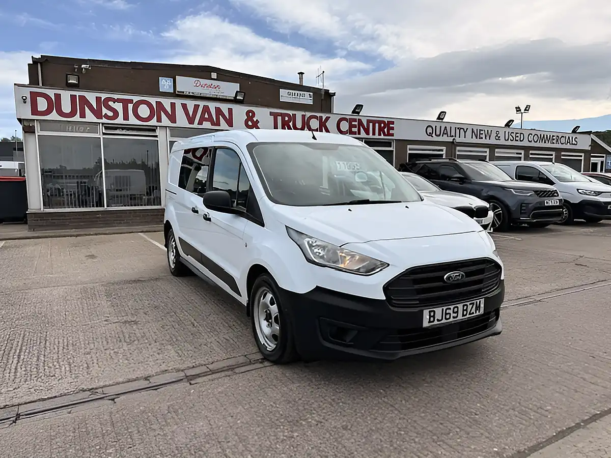 Used 2019 Ford Transit Connect Leader Crew Van L2 White - Front View