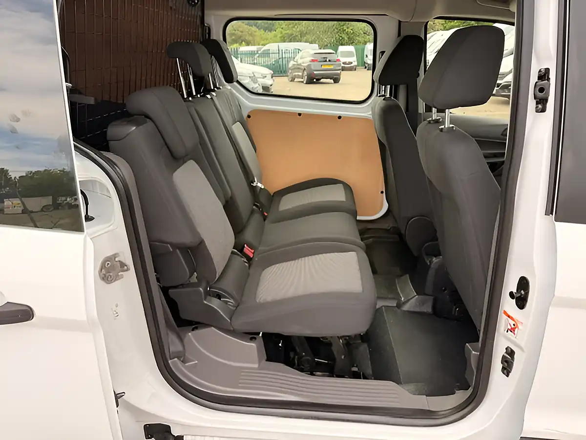 Used 2019 Ford Transit Connect Leader Crew Van L2 White - Interior and Exterior details 17
