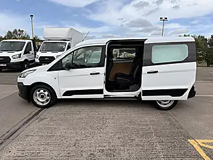Used 2019 Ford Transit Connect Leader Crew Van L2 White - Interior and Exterior details 9