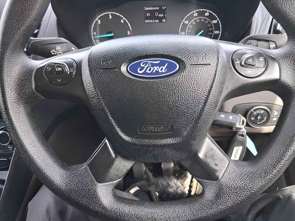 Used 2019 Ford Transit Connect Leader White - Interior and Exterior details 14