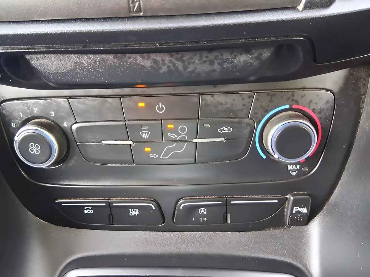 Used 2019 Ford Transit Connect Leader White - Interior and Exterior details 15