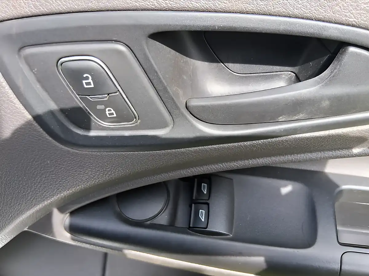 Used 2019 Ford Transit Connect Leader White - Interior and Exterior details 18
