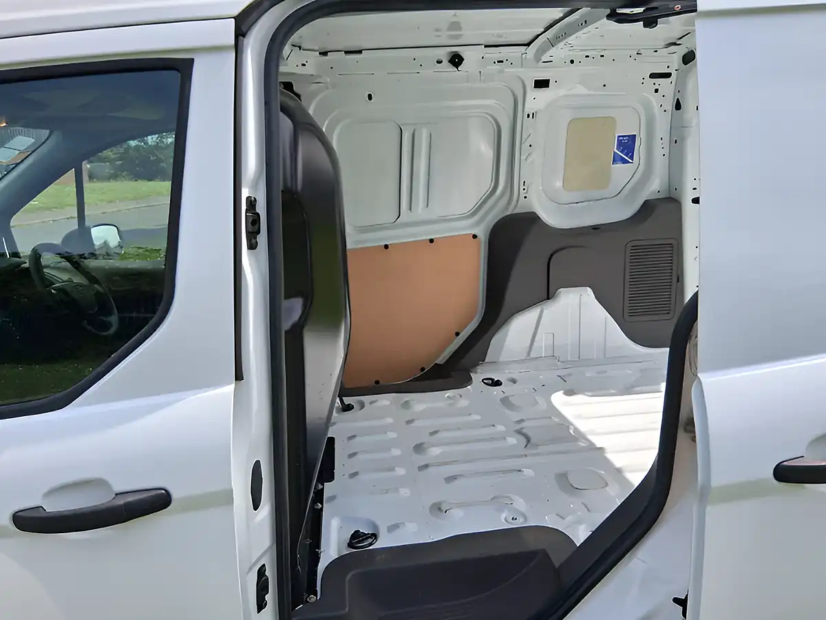 Used 2019 Ford Transit Connect Leader White - Interior and Exterior details 9