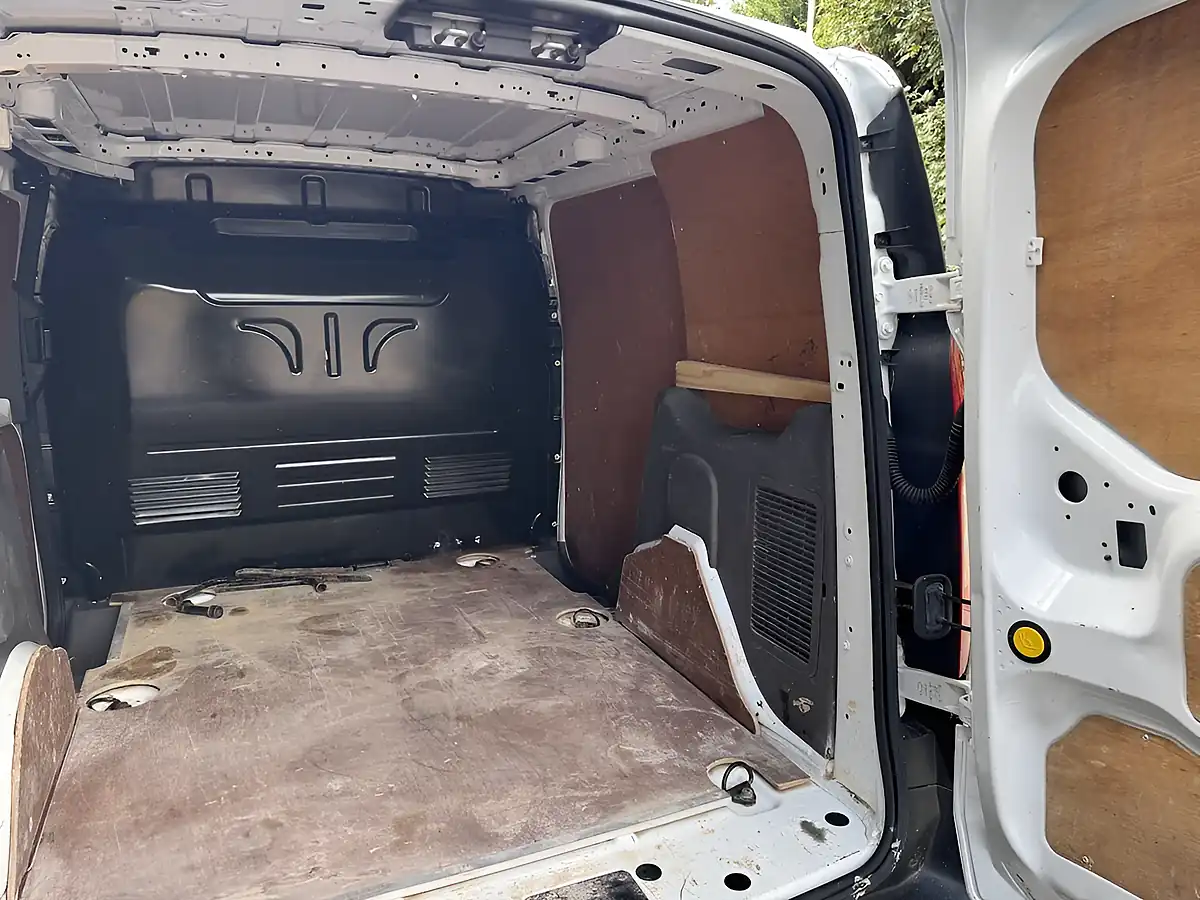 Used 2019 Ford Transit Connect Leader White - Interior and Exterior details 9