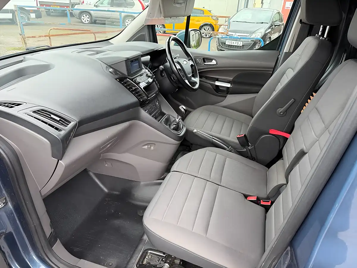 Used 2019 Ford Transit Connect Limited Blue - Interior and Exterior details 13