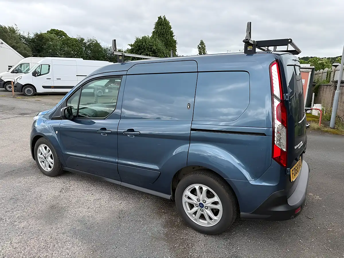 Used 2019 Ford Transit Connect Limited Blue - Interior and Exterior details 7