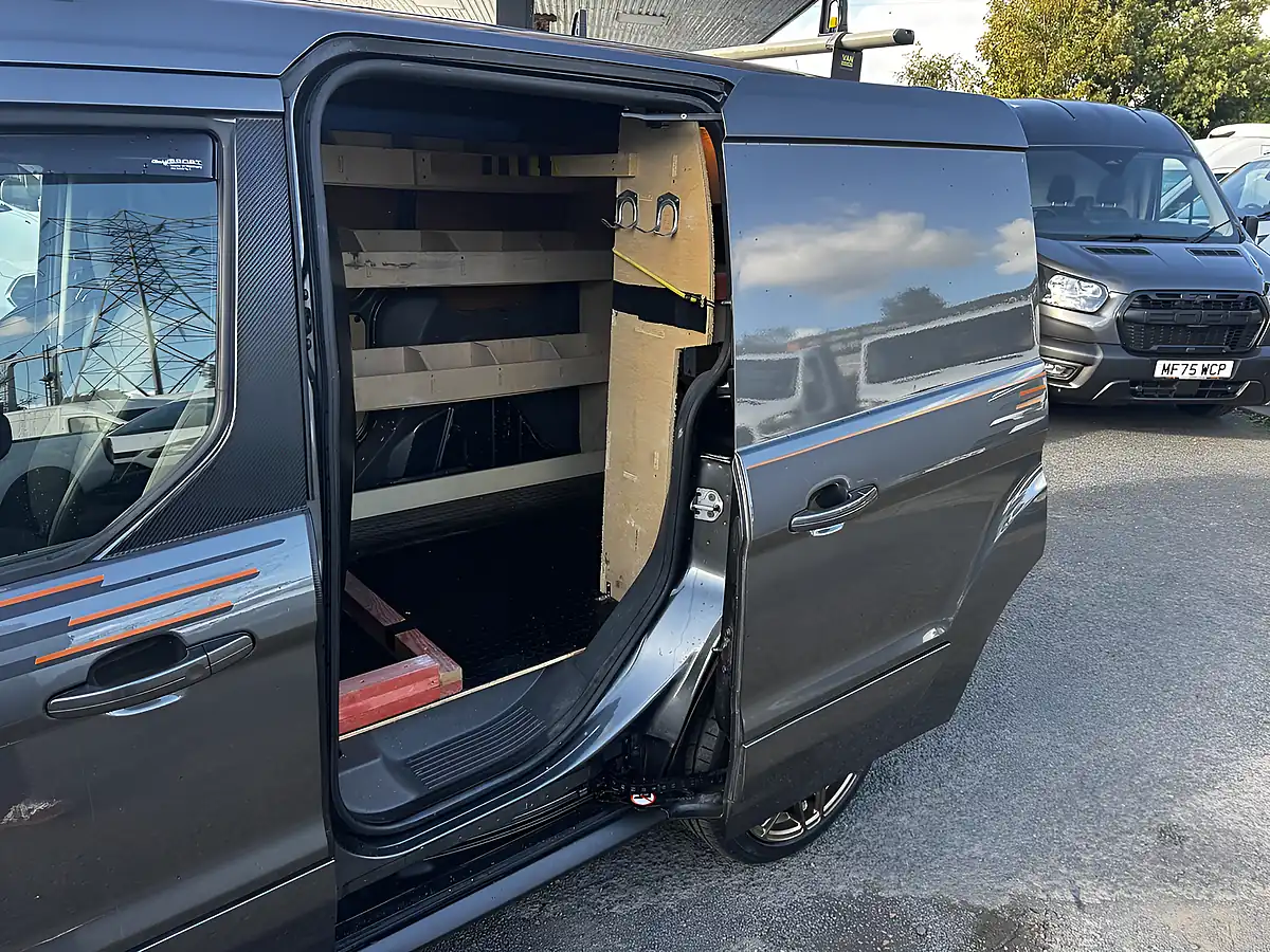 Used 2019 Ford Transit Connect Limited Grey - Interior and Exterior details 13