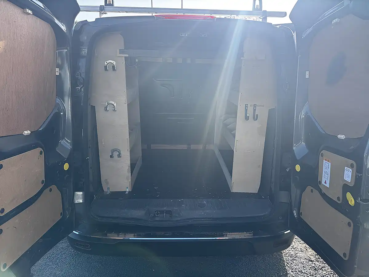 Used 2019 Ford Transit Connect Limited Grey - Interior and Exterior details 8
