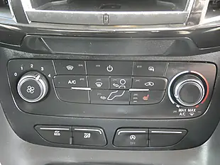 Used 2019 Ford Transit Connect Limited L2 Lwb Silver - Interior and Exterior details 17