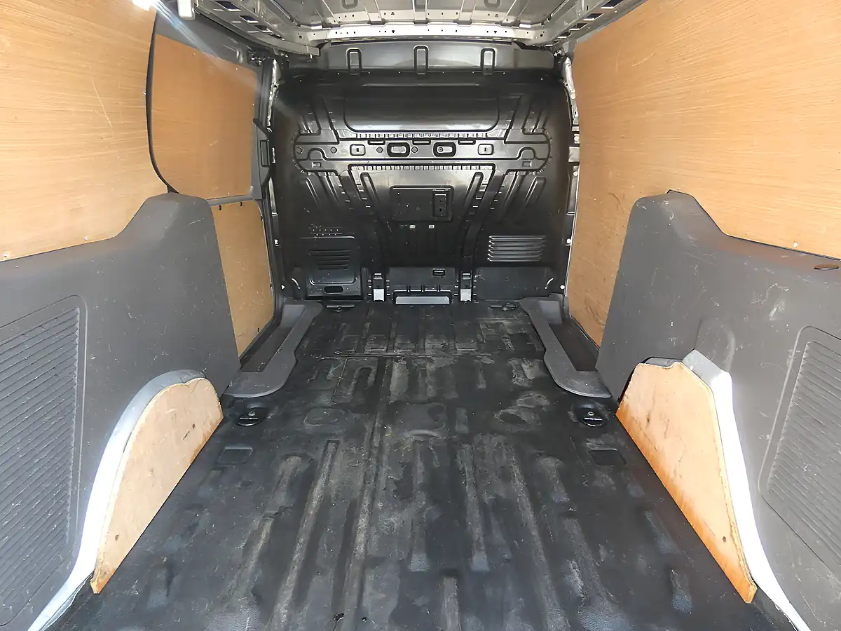 Used 2019 Ford Transit Connect Limited L2 Lwb Silver - Interior and Exterior details 3