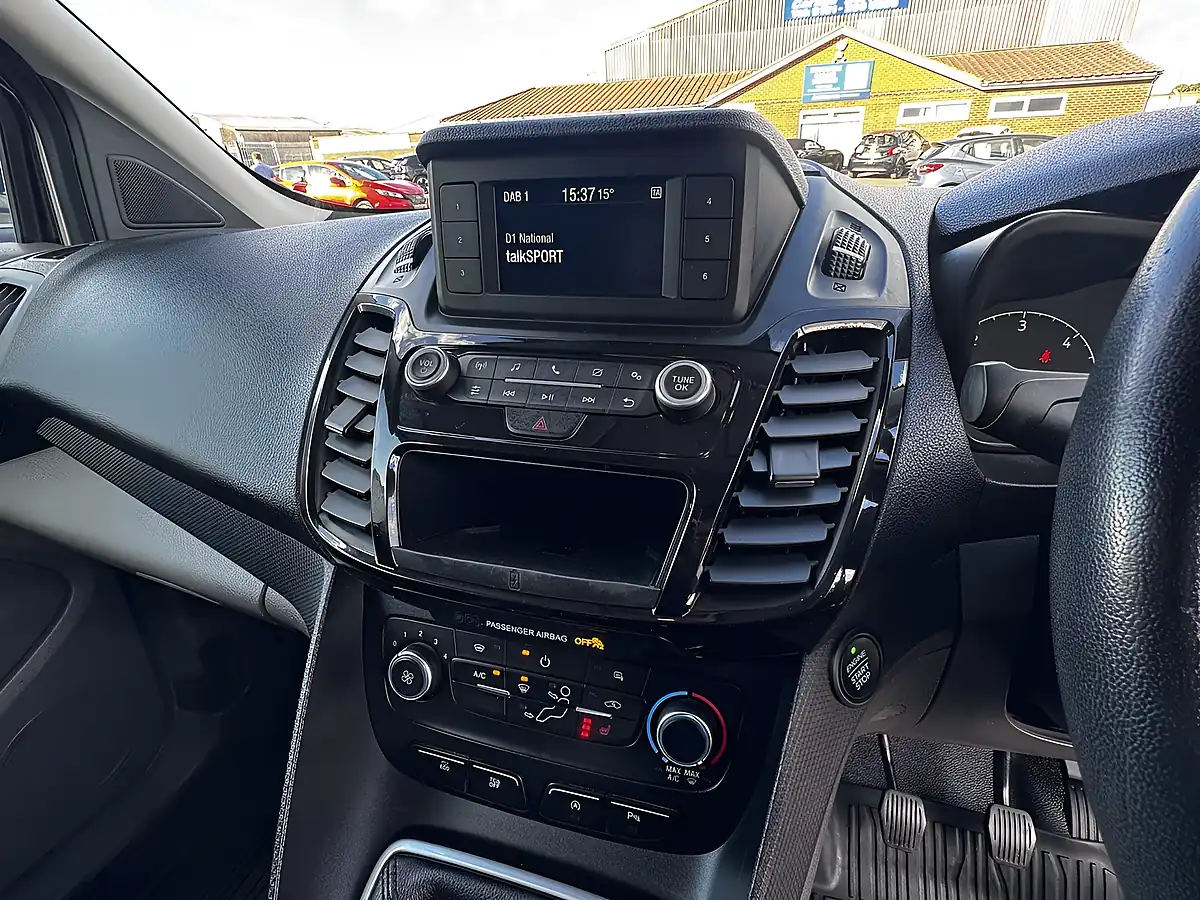 Used 2019 Ford Transit Connect Limited L2H1 Silver Metallic - Interior and Exterior details 12