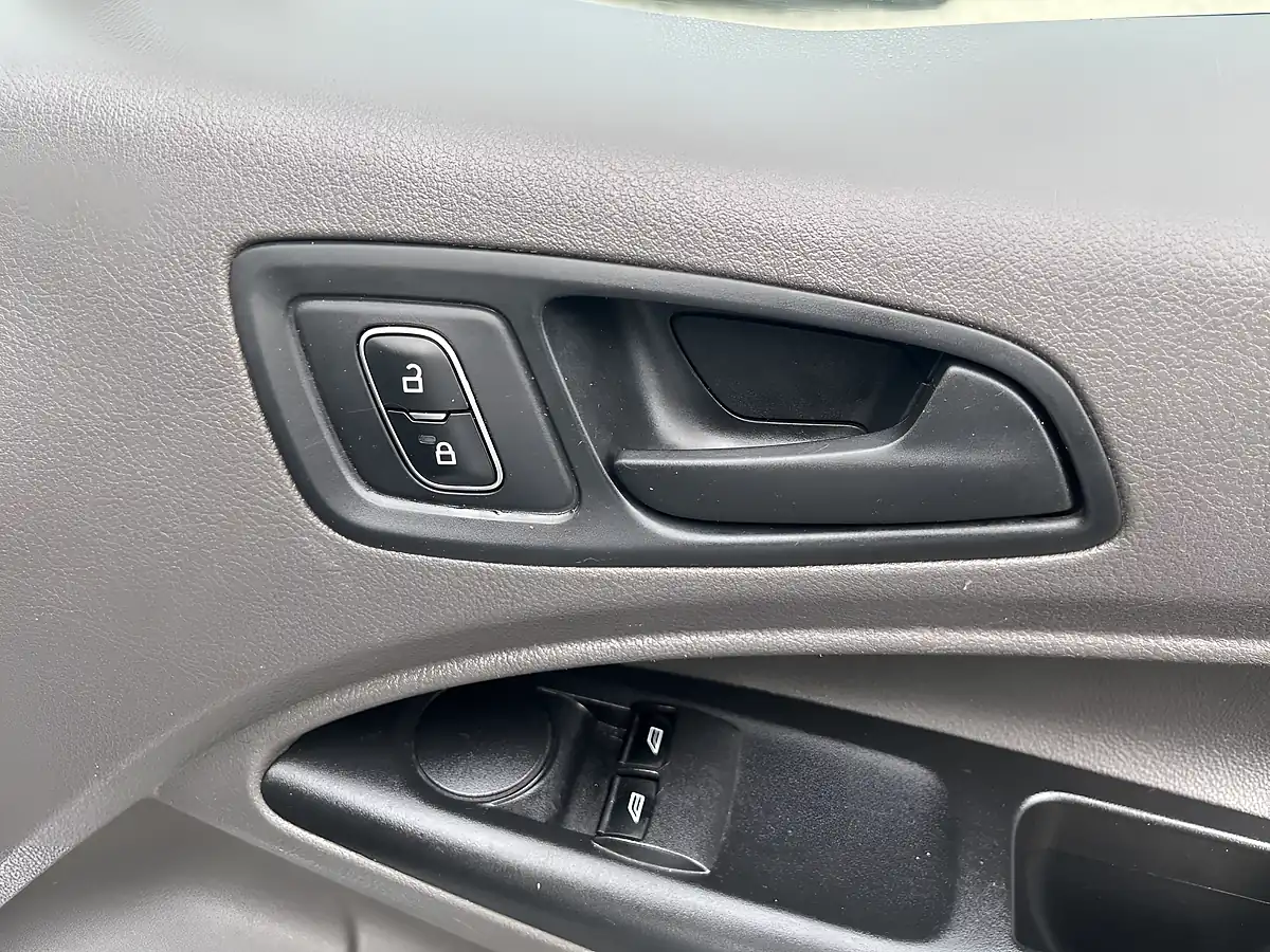 Used 2019 Ford Transit Connect Panel Van White - Interior and Exterior details 17