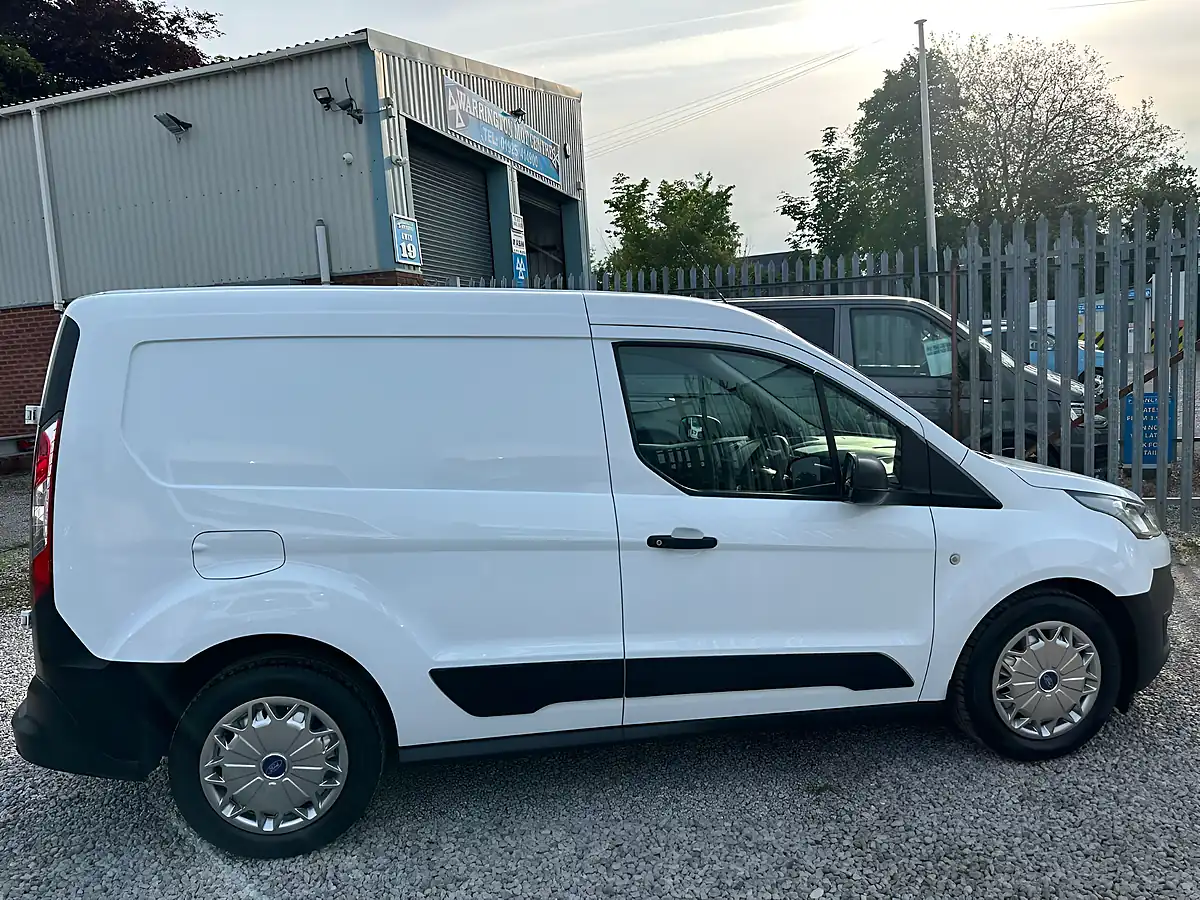 Used 2019 Ford Transit Connect Swb Leader White - Interior and Exterior details 7