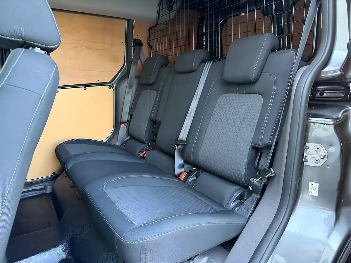 Used 2019 Ford Transit Connect Trend Grey - Interior and Exterior details 16