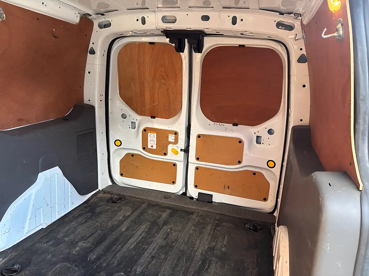Used 2019 Ford Transit Connect Trend White - Interior and Exterior details 11