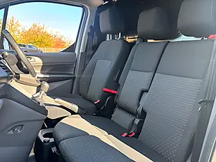 Used 2019 Ford Transit Connect Trend White - Interior and Exterior details 15