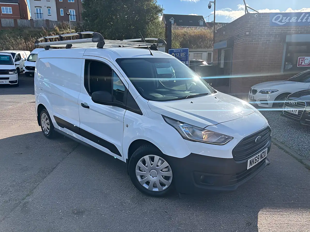 Used 2019 Ford Transit Connect Trend White - Interior and Exterior details 5