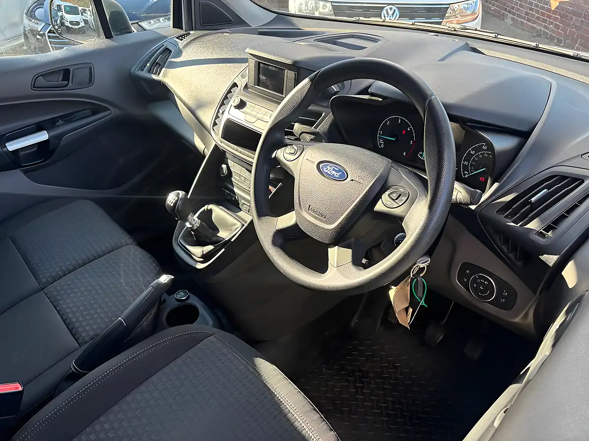 Used 2019 Ford Transit Connect Trend White - Interior and Exterior details 6