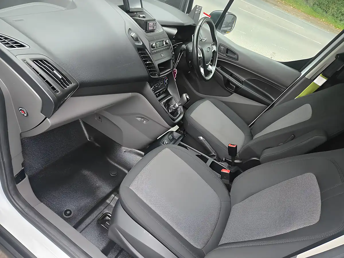 Used 2019 Ford Transit Connect Van h1 l1 Great Spec White - Interior and Exterior details 5