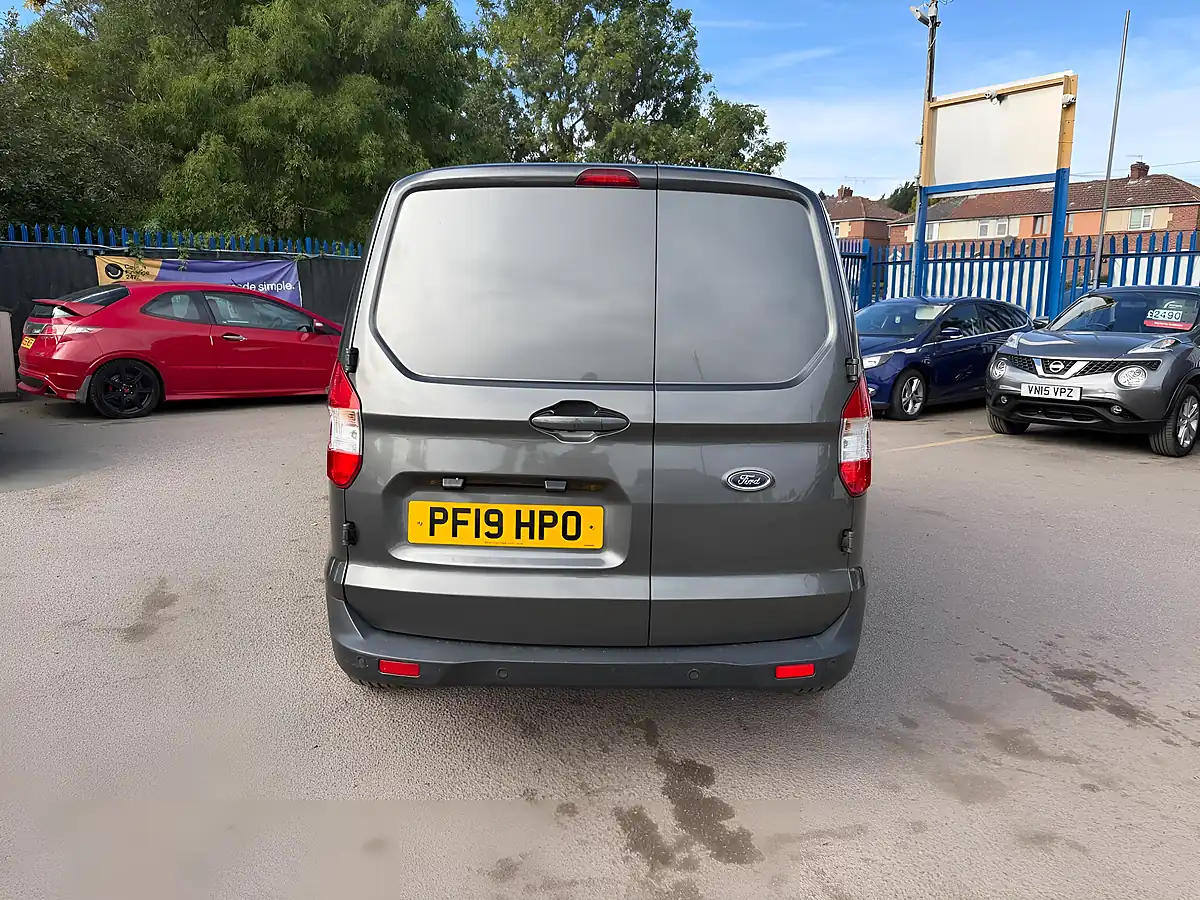 Used 2019 Ford Transit Courier Limited Grey - Interior and Exterior details 5