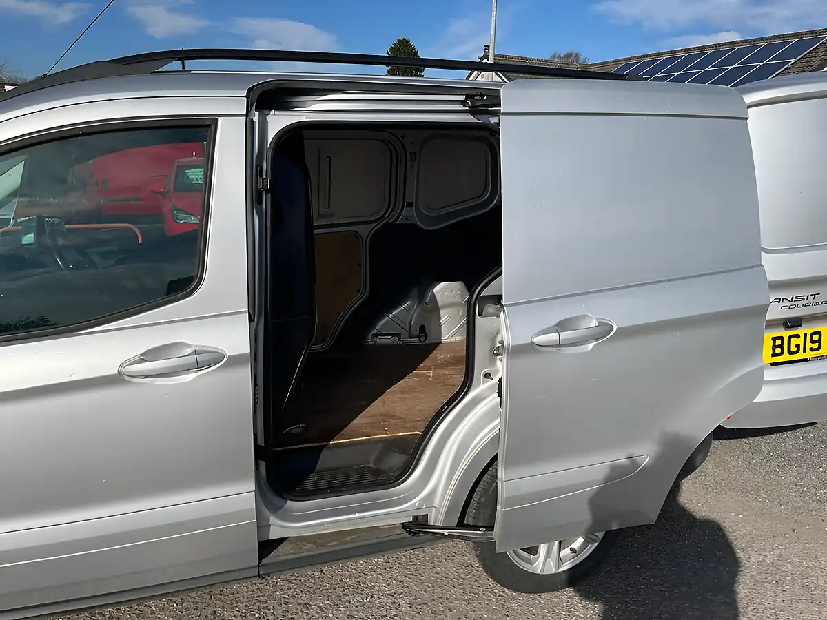 Used 2019 Ford Transit Courier Limited Silver - Interior and Exterior details 10