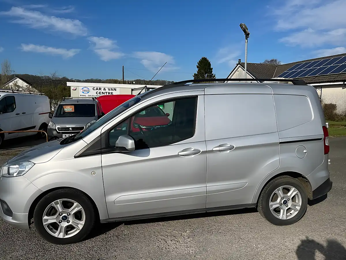 Used 2019 Ford Transit Courier Limited Silver - Interior and Exterior details 6