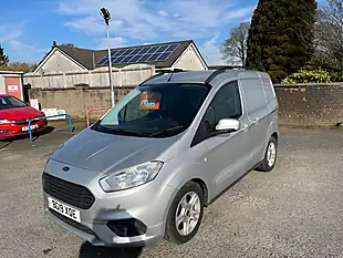 Used 2019 Ford Transit Courier Limited Silver - Interior and Exterior details 7