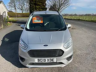 Used 2019 Ford Transit Courier Limited Silver - Interior and Exterior details 8