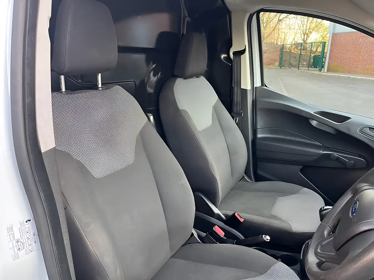 Used 2019 Ford Transit Courier Panel Van Frozen White - Interior and Exterior details 11