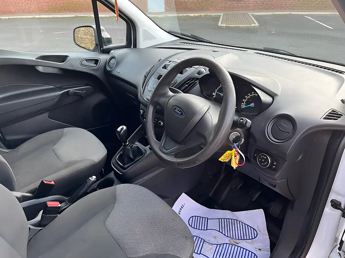 Used 2019 Ford Transit Courier Panel Van Frozen White - Interior and Exterior details 12