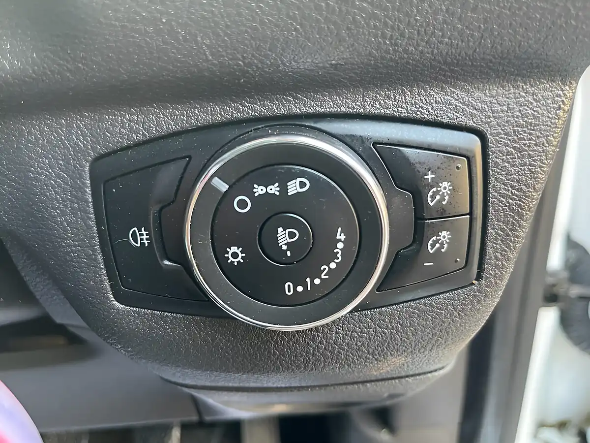 Used 2019 Ford Transit Courier Panel Van Frozen White - Interior and Exterior details 18