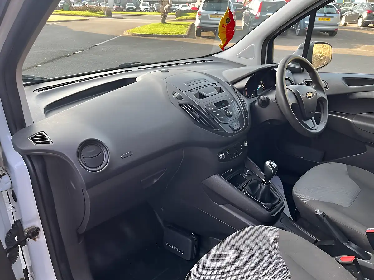 Used 2019 Ford Transit Courier Panel Van Frozen White - Interior and Exterior details 9