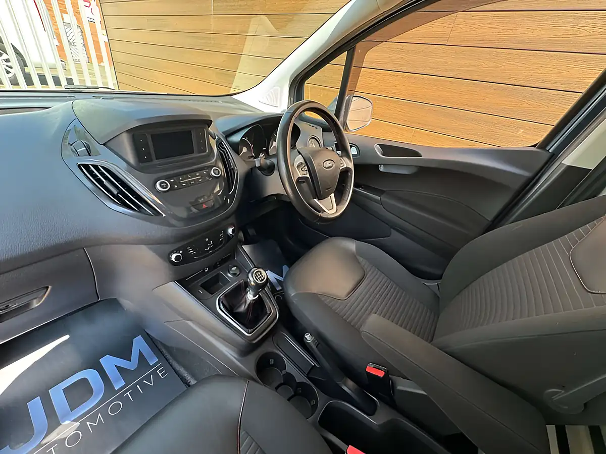Used 2019 Ford Transit Courier Sport Blue - Interior and Exterior details 20