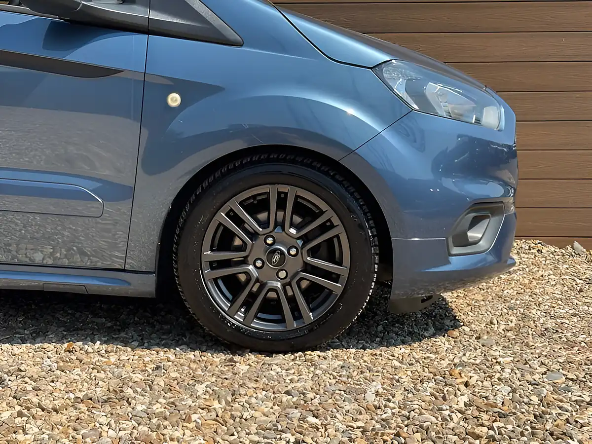 Used 2019 Ford Transit Courier Sport Blue - Interior and Exterior details 9