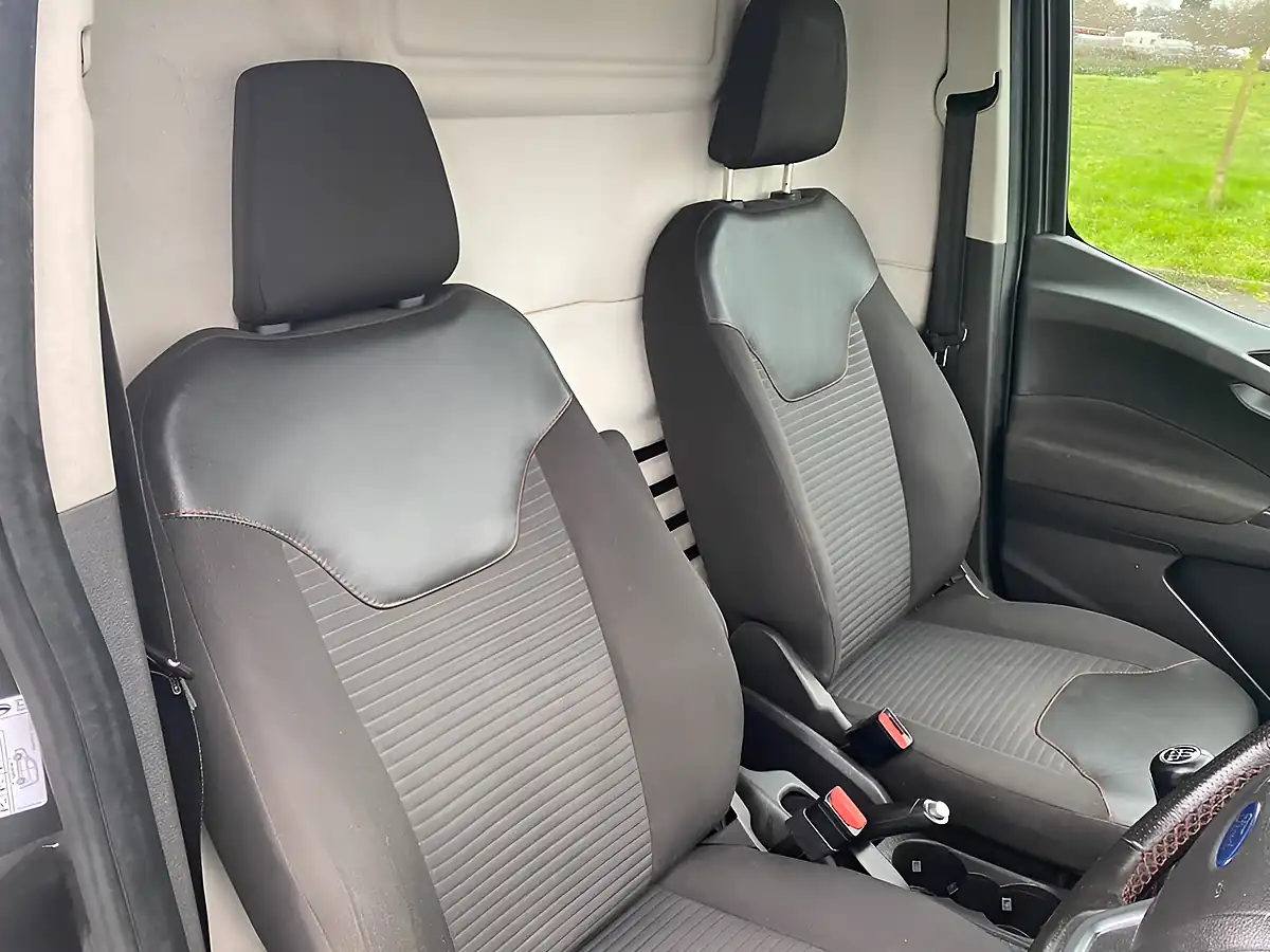Used 2019 Ford Transit Courier Sport Grey - Interior and Exterior details 13